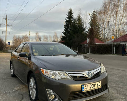 Серый Тойота Камри, объемом двигателя 2.49 л и пробегом 135 тыс. км за 14200 $, фото 2 на Automoto.ua