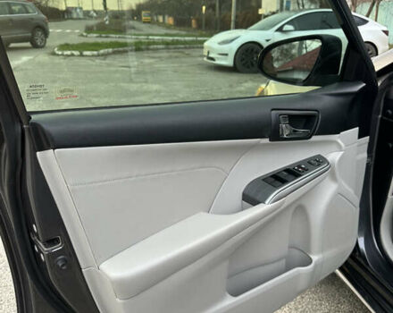 Серый Тойота Камри, объемом двигателя 2.49 л и пробегом 135 тыс. км за 14200 $, фото 10 на Automoto.ua