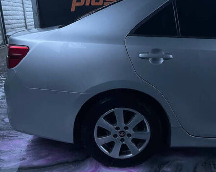 Сірий Тойота Камрі, об'ємом двигуна 2.49 л та пробігом 225 тис. км за 11400 $, фото 10 на Automoto.ua