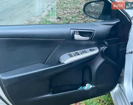 Сірий Тойота Камрі, об'ємом двигуна 2.5 л та пробігом 297 тис. км за 10390 $, фото 25 на Automoto.ua