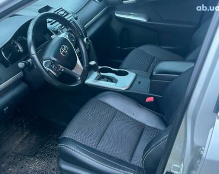 Серый Тойота Камри, объемом двигателя 2.5 л и пробегом 297 тыс. км за 10390 $, фото 24 на Automoto.ua