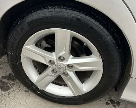 Серый Тойота Камри, объемом двигателя 2.5 л и пробегом 297 тыс. км за 10300 $, фото 6 на Automoto.ua