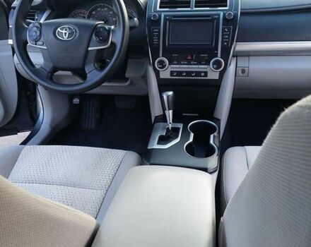 Серый Тойота Камри, объемом двигателя 2.5 л и пробегом 150 тыс. км за 15200 $, фото 14 на Automoto.ua