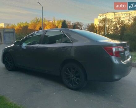 Тойота Камрі 2013 у Хмельницькому на Automoto.ua Сірий Тойота Камрі, об'ємом двигуна 2.5 л та пробігом 137 тис. км за 9900 $, фото 17 на Automoto.ua