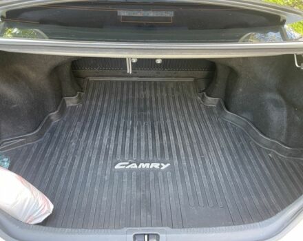 Серый Тойота Камри, объемом двигателя 2.5 л и пробегом 141 тыс. км за 12500 $, фото 17 на Automoto.ua