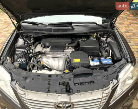 Сірий Тойота Камрі, об'ємом двигуна 2.49 л та пробігом 225 тис. км за 12800 $, фото 32 на Automoto.ua