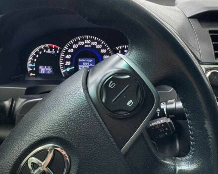 Серый Тойота Камри, объемом двигателя 2.5 л и пробегом 225 тыс. км за 12300 $, фото 10 на Automoto.ua