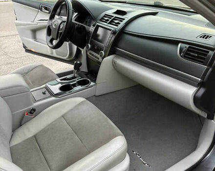 Серый Тойота Камри, объемом двигателя 2.49 л и пробегом 135 тыс. км за 14200 $, фото 16 на Automoto.ua