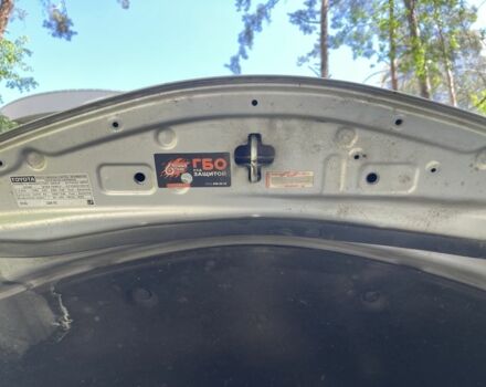 Серый Тойота Камри, объемом двигателя 2.5 л и пробегом 141 тыс. км за 12500 $, фото 10 на Automoto.ua