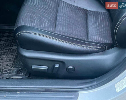 Сірий Тойота Камрі, об'ємом двигуна 2.5 л та пробігом 297 тис. км за 10390 $, фото 28 на Automoto.ua