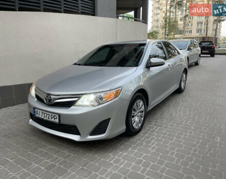 Серый Тойота Камри, объемом двигателя 2.5 л и пробегом 139 тыс. км за 13000 $, фото 5 на Automoto.ua