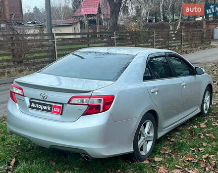 Сірий Тойота Камрі, об'ємом двигуна 2.5 л та пробігом 297 тис. км за 10390 $, фото 11 на Automoto.ua