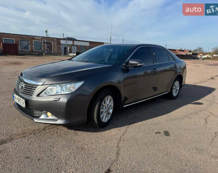 Сірий Тойота Камрі, об'ємом двигуна 2.5 л та пробігом 240 тис. км за 12999 $, фото 12 на Automoto.ua