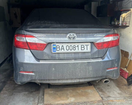 Сірий Тойота Камрі, об'ємом двигуна 2.49 л та пробігом 198 тис. км за 14700 $, фото 1 на Automoto.ua