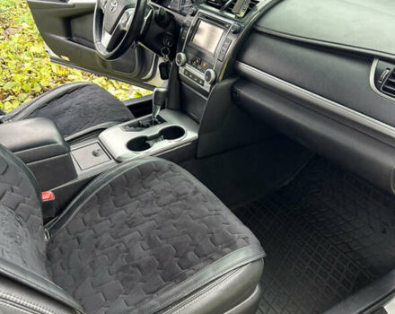 Сірий Тойота Камрі, об'ємом двигуна 2.5 л та пробігом 185 тис. км за 11300 $, фото 14 на Automoto.ua