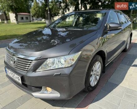 Серый Тойота Камри, объемом двигателя 2.49 л и пробегом 285 тыс. км за 12500 $, фото 91 на Automoto.ua