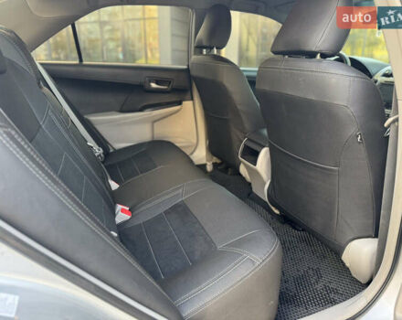 Серый Тойота Камри, объемом двигателя 2.49 л и пробегом 179 тыс. км за 12777 $, фото 23 на Automoto.ua