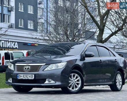Сірий Тойота Камрі, об'ємом двигуна 2.5 л та пробігом 271 тис. км за 11900 $, фото 15 на Automoto.ua