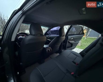 Сірий Тойота Камрі, об'ємом двигуна 2.5 л та пробігом 271 тис. км за 11900 $, фото 60 на Automoto.ua