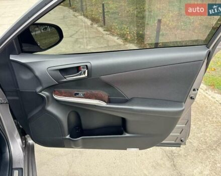 Серый Тойота Камри, объемом двигателя 2.49 л и пробегом 114 тыс. км за 17700 $, фото 17 на Automoto.ua