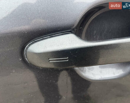 Серый Тойота Камри, объемом двигателя 0 л и пробегом 160 тыс. км за 13700 $, фото 15 на Automoto.ua