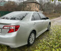Сірий Тойота Камрі, об'ємом двигуна 2.5 л та пробігом 185 тис. км за 11300 $, фото 4 на Automoto.ua