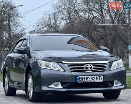 Сірий Тойота Камрі, об'ємом двигуна 2.5 л та пробігом 271 тис. км за 11900 $, фото 5 на Automoto.ua