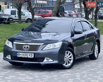 Сірий Тойота Камрі, об'ємом двигуна 2.5 л та пробігом 271 тис. км за 11900 $, фото 16 на Automoto.ua