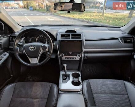Тойота Камри 2014 в Коломые на Automoto.ua Серый Тойота Камри, объемом двигателя 2.5 л и пробегом 241 тыс. км за 10850 $, фото 10 на Automoto.ua