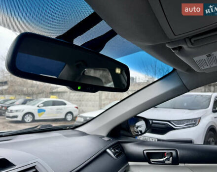 Серый Тойота Камри, объемом двигателя 0 л и пробегом 160 тыс. км за 13700 $, фото 21 на Automoto.ua