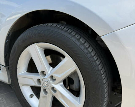 Серый Тойота Камри, объемом двигателя 2.49 л и пробегом 147 тыс. км за 13800 $, фото 28 на Automoto.ua