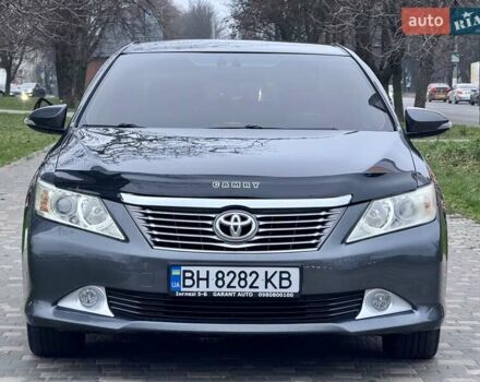Сірий Тойота Камрі, об'ємом двигуна 2.5 л та пробігом 271 тис. км за 11900 $, фото 2 на Automoto.ua