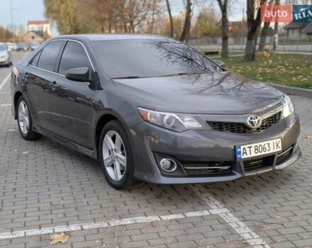 Тойота Камри 2014 в Коломые на Automoto.ua Серый Тойота Камри, объемом двигателя 2.5 л и пробегом 241 тыс. км за 10850 $, фото 5 на Automoto.ua