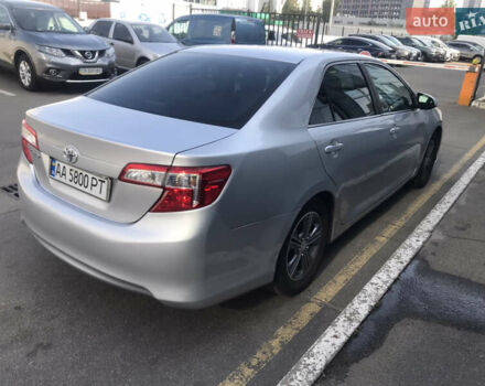 Сірий Тойота Камрі, об'ємом двигуна 2.49 л та пробігом 145 тис. км за 12000 $, фото 3 на Automoto.ua