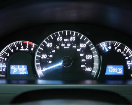 Сірий Тойота Камрі, об'ємом двигуна 2.5 л та пробігом 210 тис. км за 15500 $, фото 13 на Automoto.ua