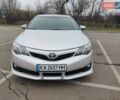 Серый Тойота Камри, объемом двигателя 2.5 л и пробегом 160 тыс. км за 11750 $, фото 1 на Automoto.ua