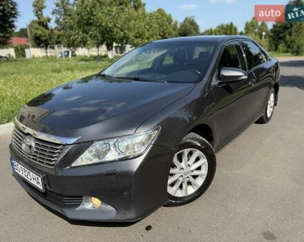 Серый Тойота Камри, объемом двигателя 2.49 л и пробегом 285 тыс. км за 12500 $, фото 112 на Automoto.ua