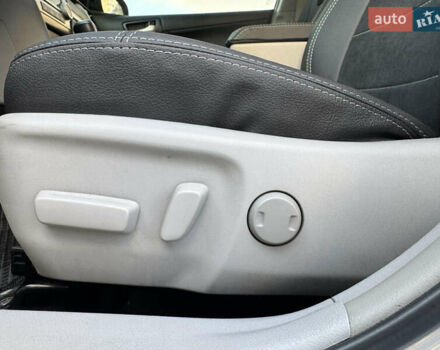 Серый Тойота Камри, объемом двигателя 2.49 л и пробегом 179 тыс. км за 12777 $, фото 16 на Automoto.ua