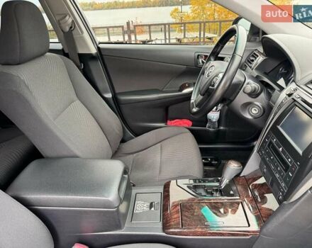 Серый Тойота Камри, объемом двигателя 2.49 л и пробегом 114 тыс. км за 17700 $, фото 21 на Automoto.ua