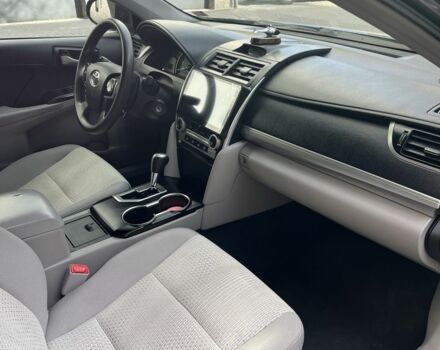 Серый Тойота Камри, объемом двигателя 2.5 л и пробегом 220 тыс. км за 11900 $, фото 16 на Automoto.ua