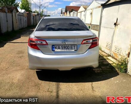 Сірий Тойота Камрі, об'ємом двигуна 2.5 л та пробігом 282 тис. км за 11420 $, фото 4 на Automoto.ua