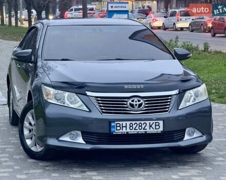 Сірий Тойота Камрі, об'ємом двигуна 2.5 л та пробігом 271 тис. км за 11900 $, фото 26 на Automoto.ua