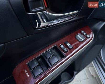 Сірий Тойота Камрі, об'ємом двигуна 2.5 л та пробігом 271 тис. км за 11900 $, фото 37 на Automoto.ua