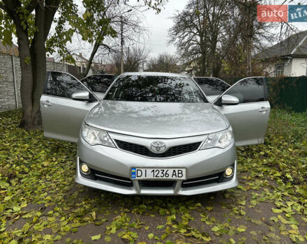 Сірий Тойота Камрі, об'ємом двигуна 2.5 л та пробігом 185 тис. км за 11300 $, фото 8 на Automoto.ua