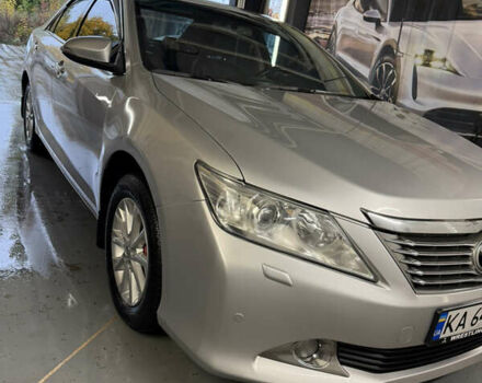 Тойота Камри 2014 в Киеве на Automoto.ua Серый Тойота Камри, объемом двигателя 2.49 л и пробегом 280 тыс. км за 12800 $, фото 2 на Automoto.ua