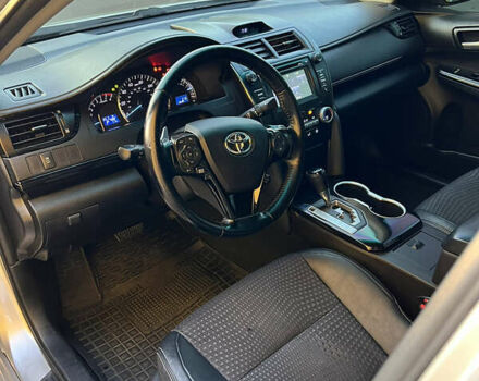 Сірий Тойота Камрі, об'ємом двигуна 2.49 л та пробігом 193 тис. км за 11200 $, фото 14 на Automoto.ua