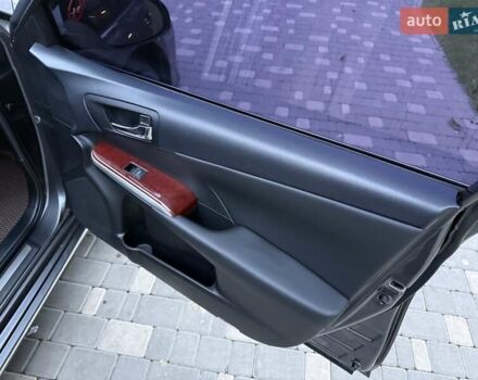 Сірий Тойота Камрі, об'ємом двигуна 2.5 л та пробігом 271 тис. км за 11900 $, фото 46 на Automoto.ua