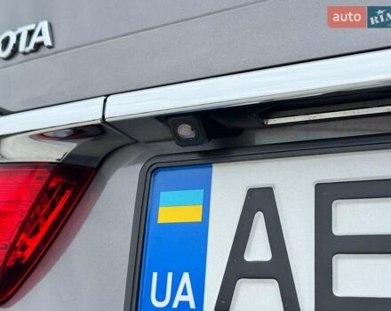 Серый Тойота Камри, объемом двигателя 2.49 л и пробегом 114 тыс. км за 17700 $, фото 2 на Automoto.ua