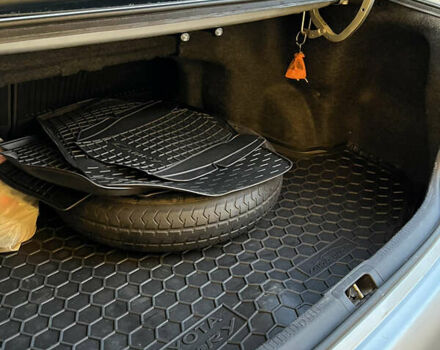 Сірий Тойота Камрі, об'ємом двигуна 2.49 л та пробігом 193 тис. км за 11200 $, фото 18 на Automoto.ua