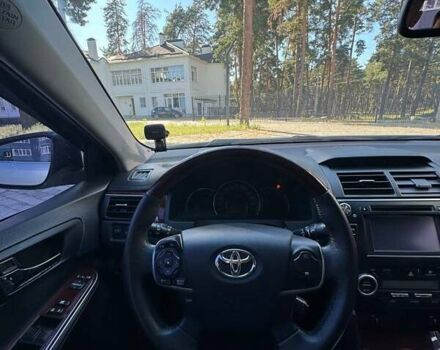 Серый Тойота Камри, объемом двигателя 2.49 л и пробегом 233 тыс. км за 14800 $, фото 8 на Automoto.ua